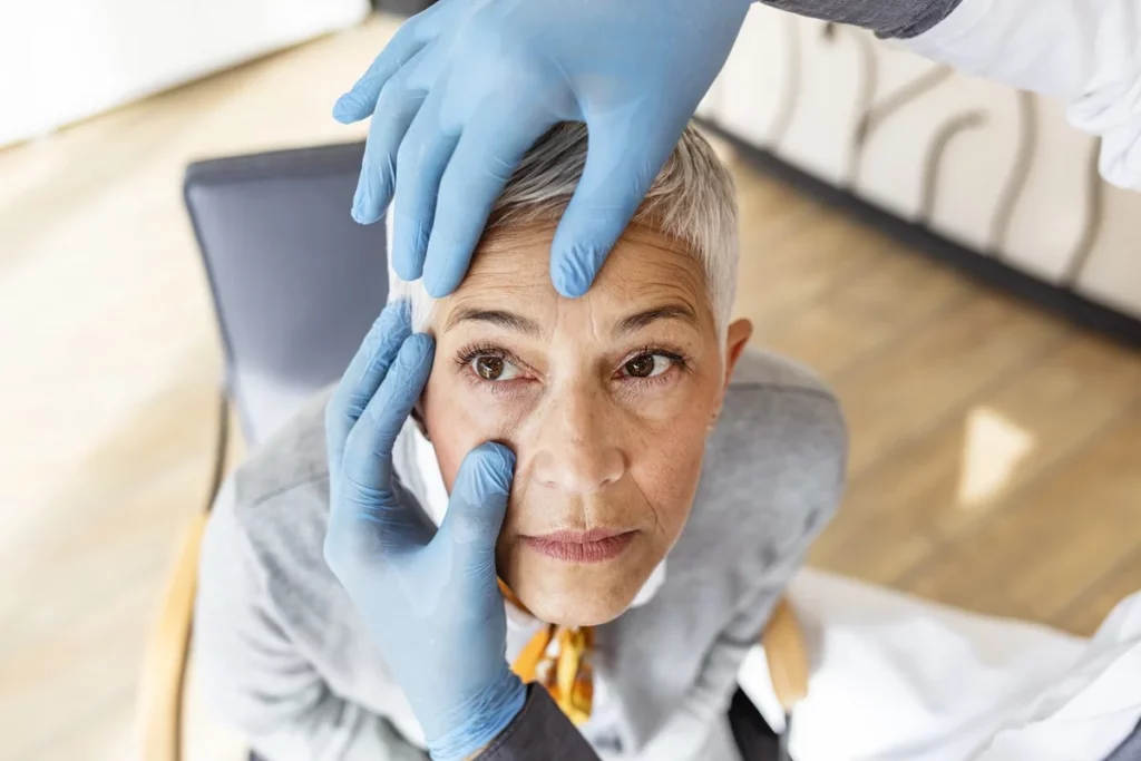 What Every Patient Should Know About Glaucoma Symptoms and Treatment